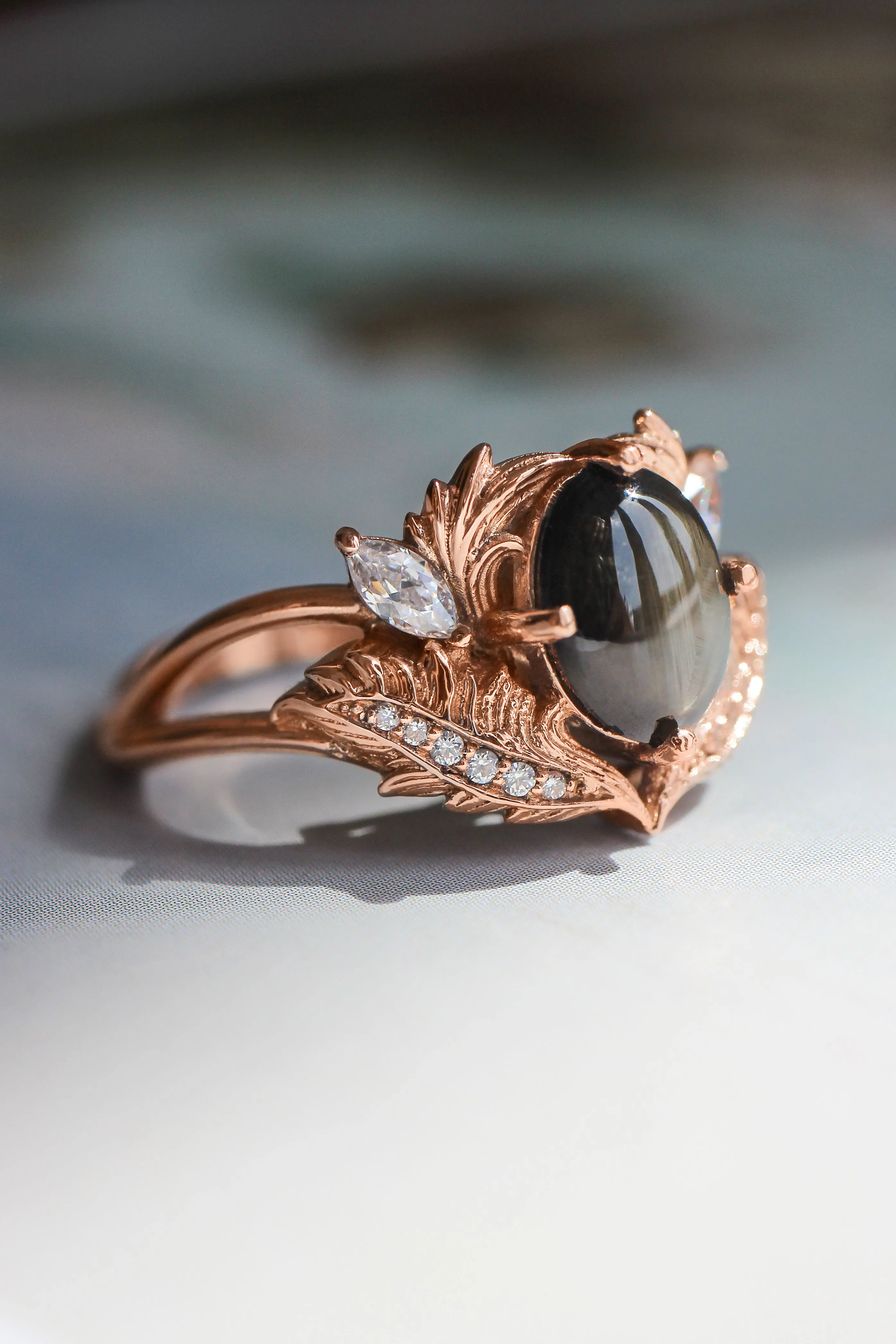 Adonis | oval gemstone setting with marquises