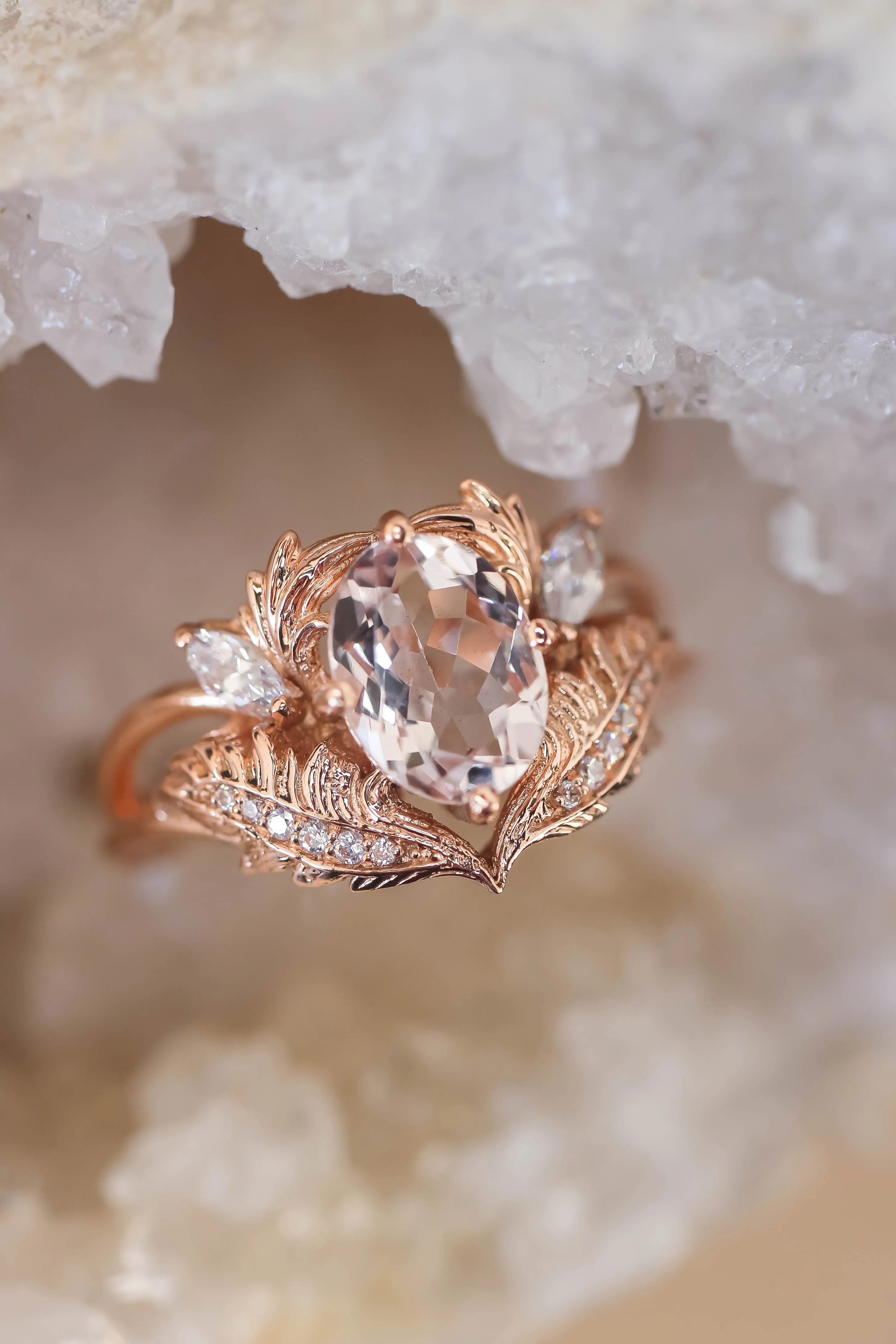 Adonis | oval gemstone setting with marquises