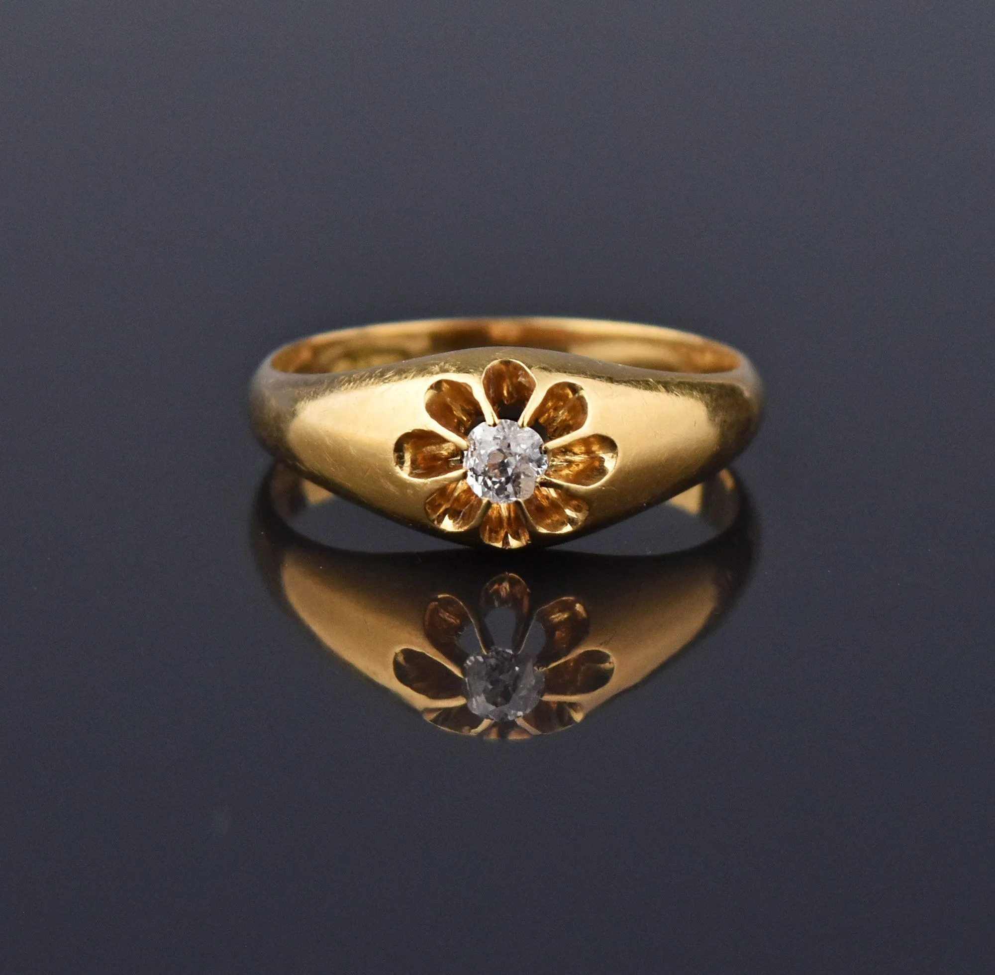 Antique Victorian Diamond 18K Gold Belcher Ring