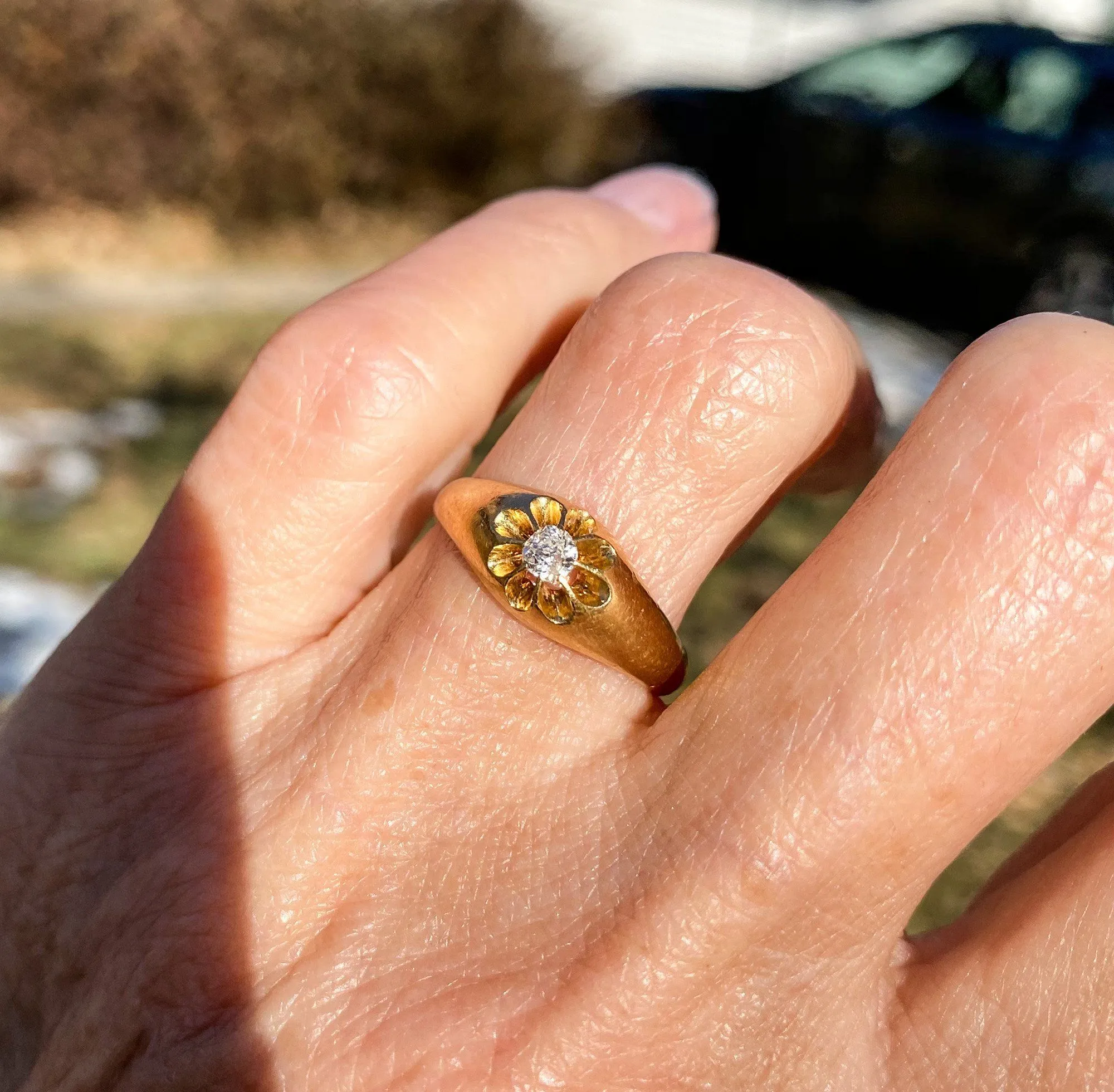 Antique Victorian Diamond 18K Gold Belcher Ring