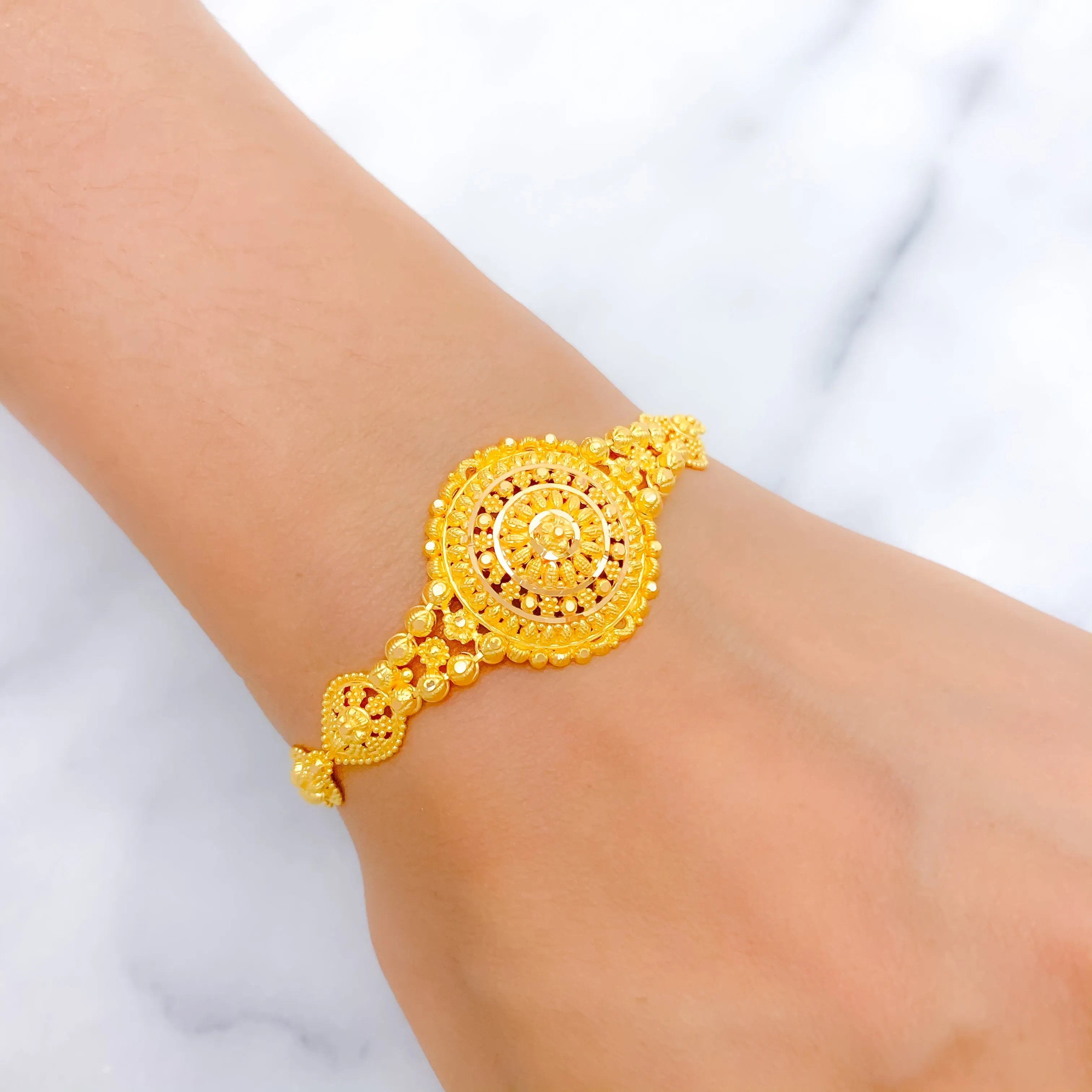 Attractive Halo Bracelet