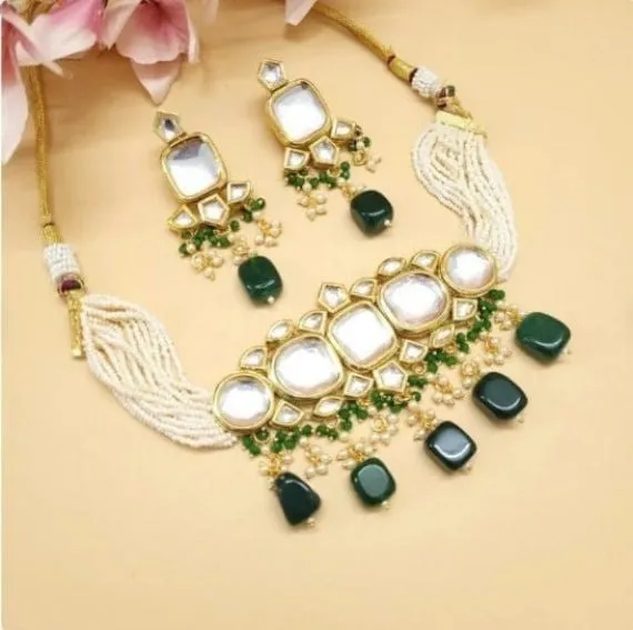 Beautiful Kundan Necklace  Set - Rent