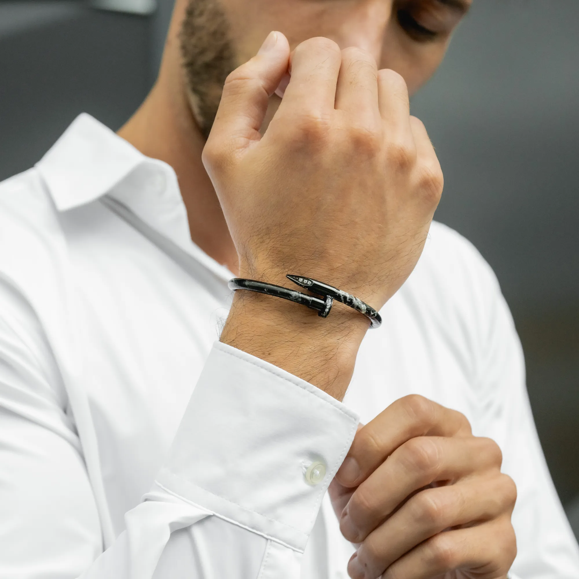 Bracelet Black Nail with Zircon Diamond - Black Leather