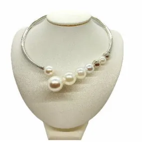 Choker Necklace with Graduated Pearls