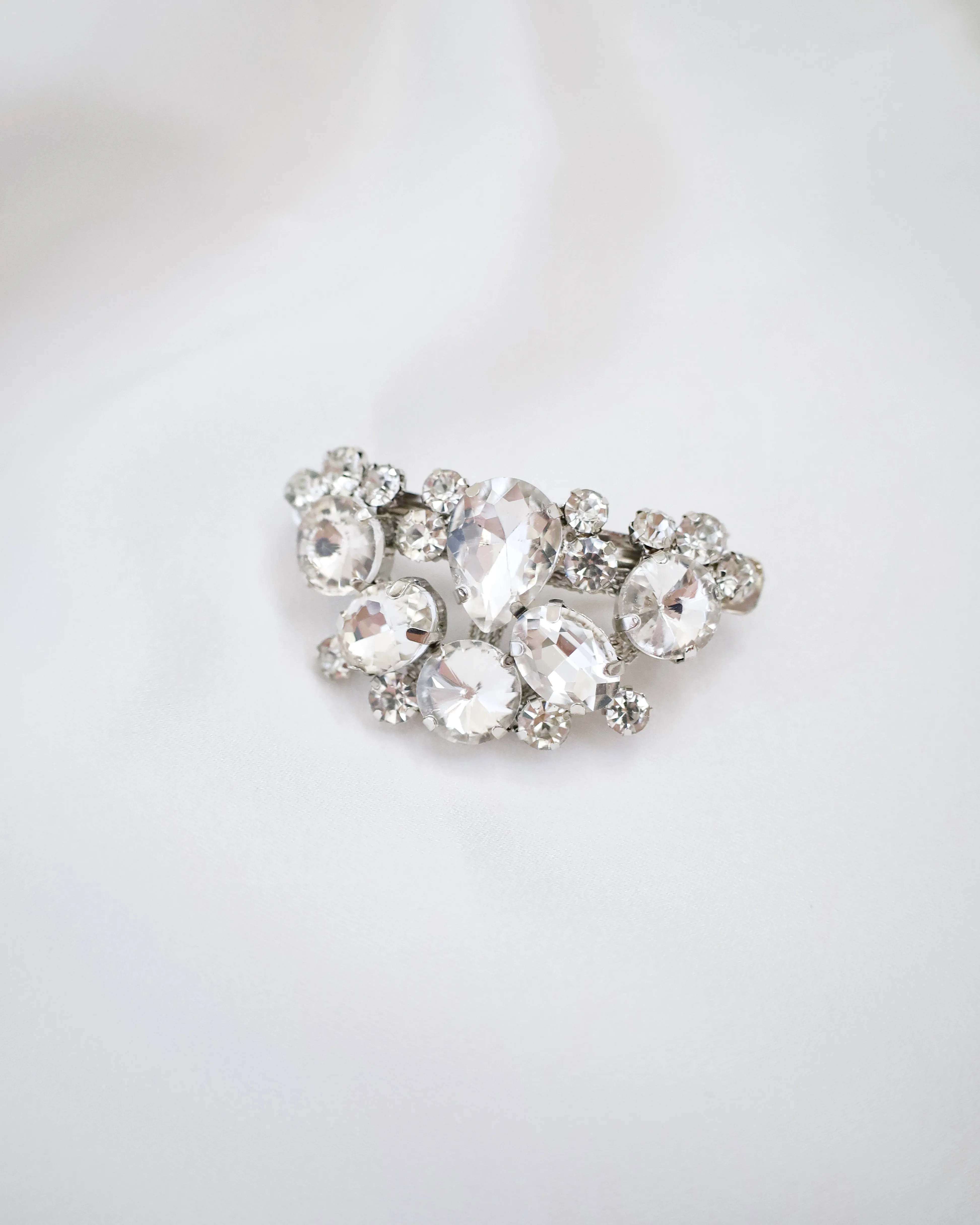 Dewdrop Embellished Hair Barrette