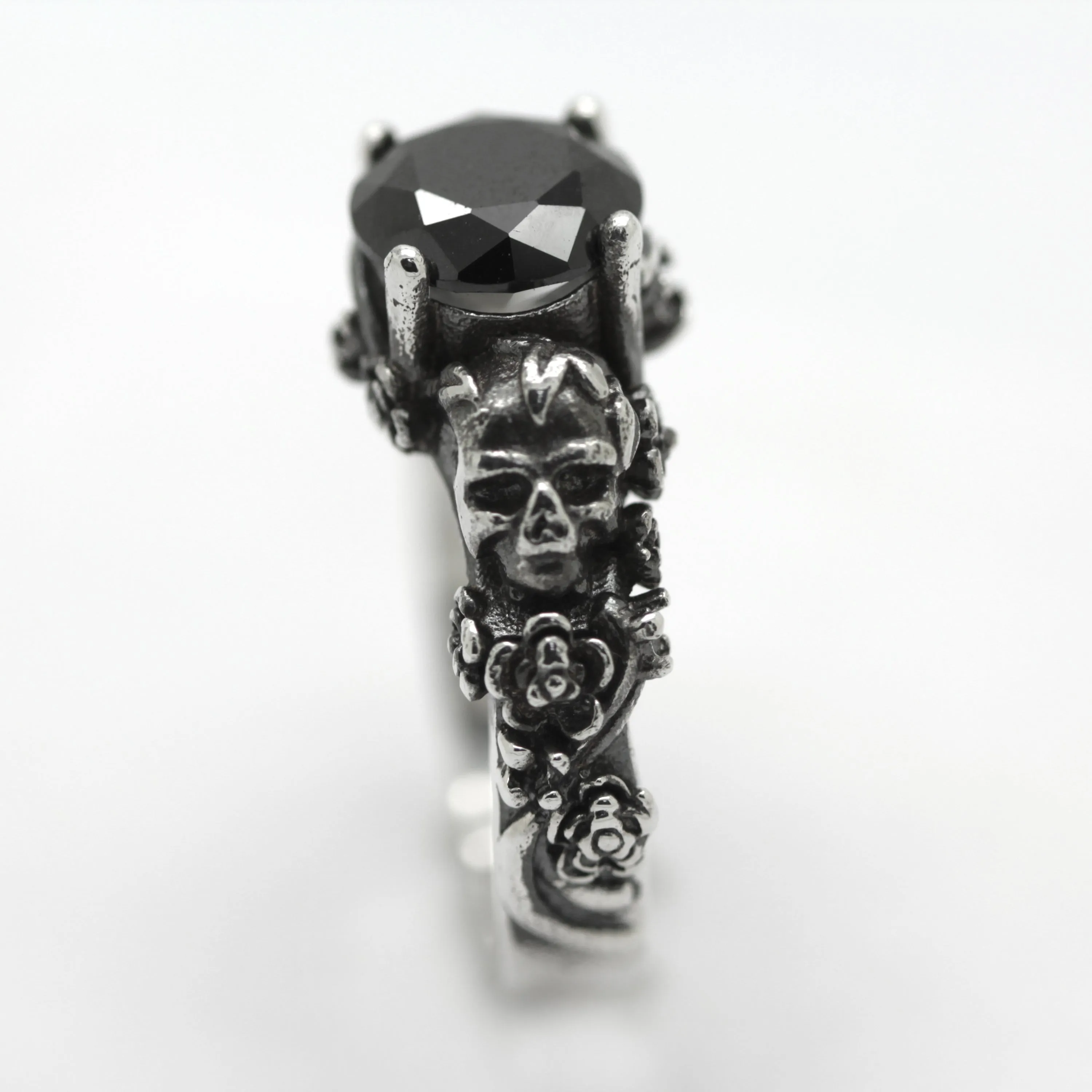 Gothic Skull and Roses, Black Round Gemstone, Skeleton Sterling Silver Ring, Love to Death