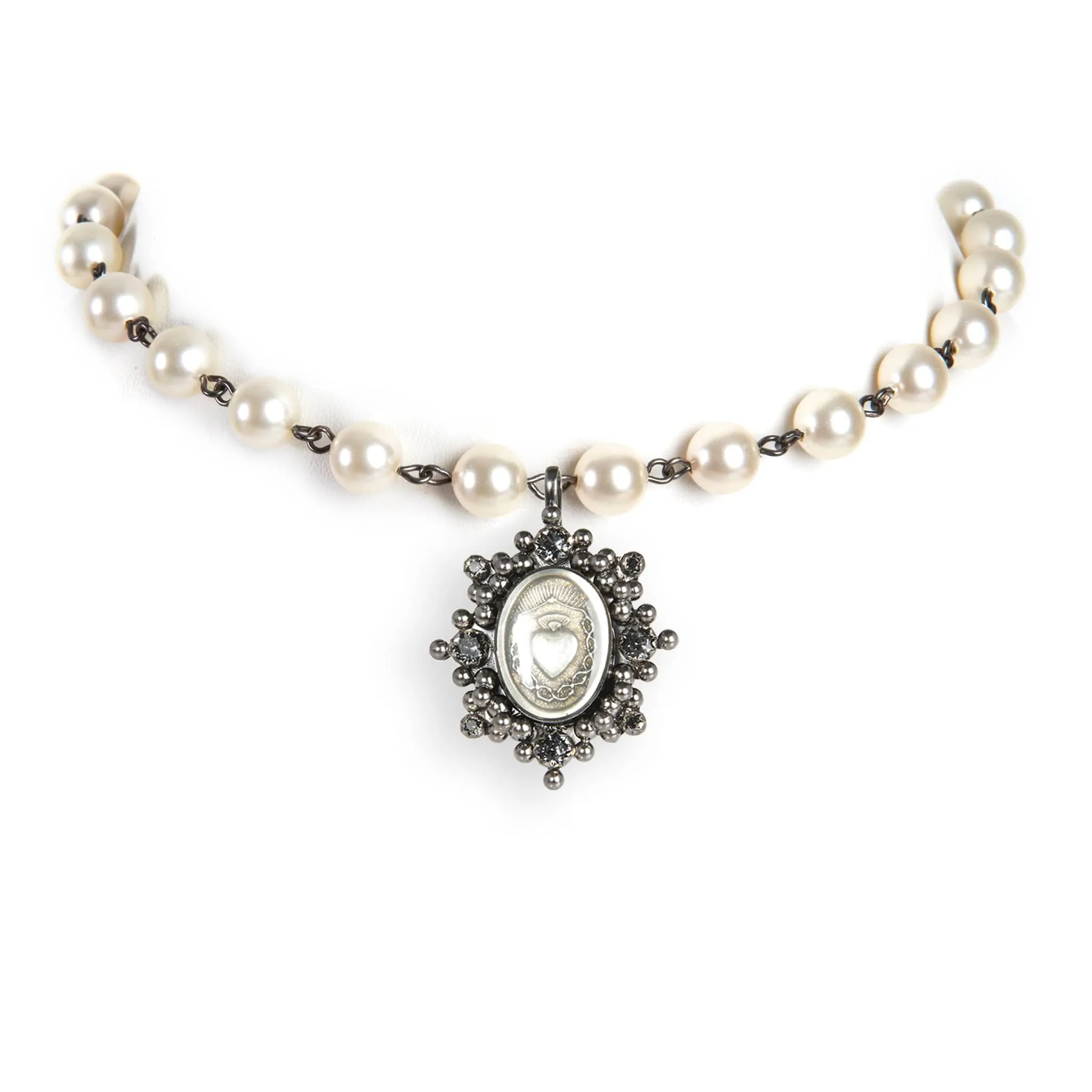 Iconic Pearl Choker Cream Pearl with Luxury Medallions