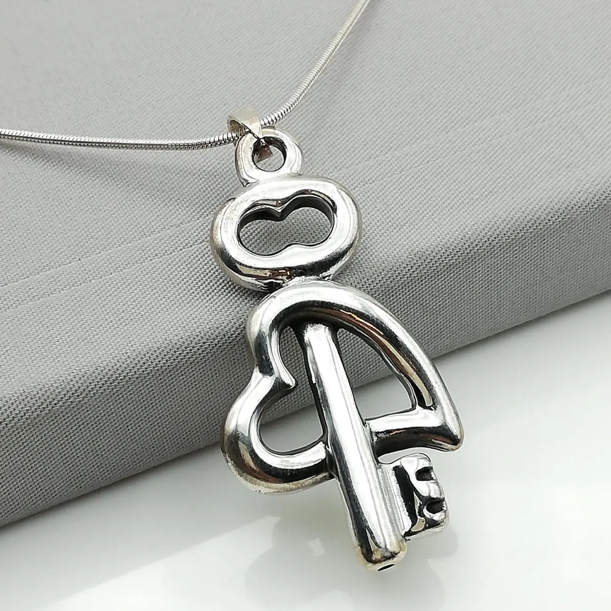 Key to your heart pendant - Silver key pendant - Charm for lovers - Silver charm necklace - PD47