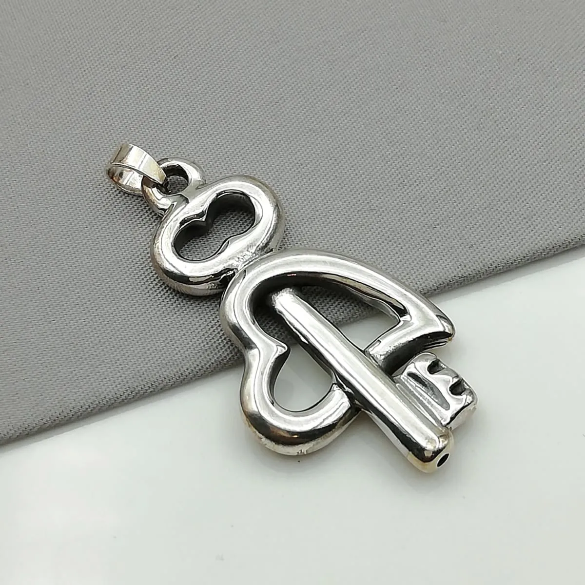 Key to your heart pendant - Silver key pendant - Charm for lovers - Silver charm necklace - PD47