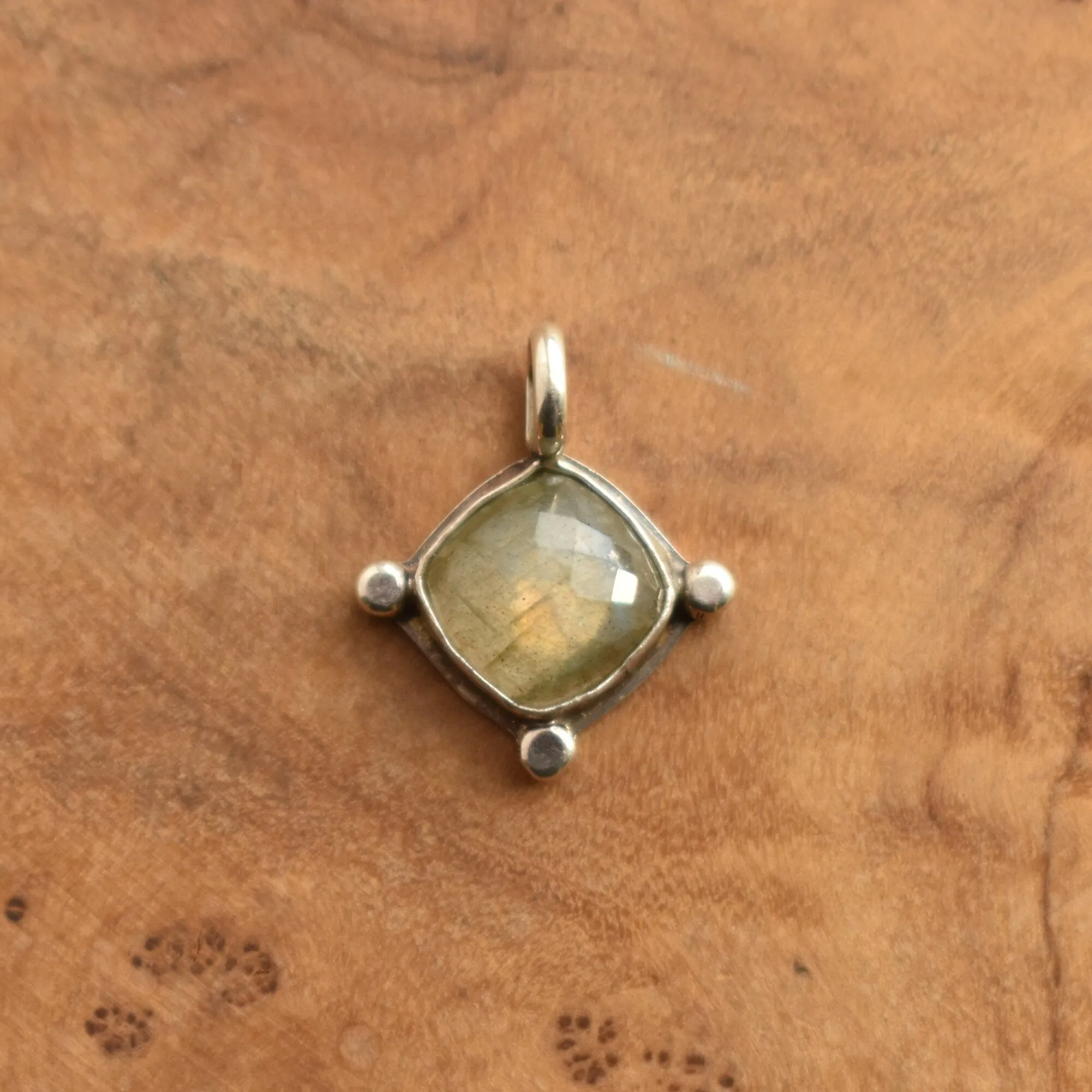 Labradorite Little Charm Pendant - Labradorite Pendant - Labradorite Necklace - Labradorite Charm