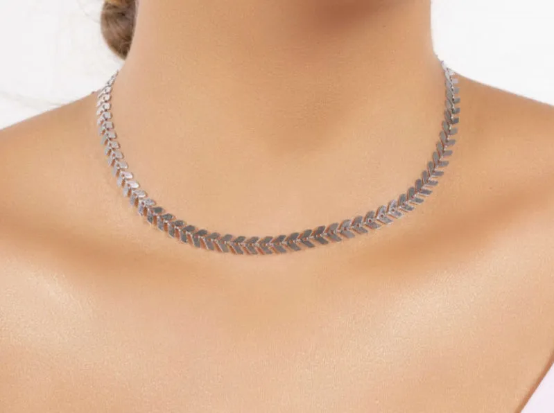 NECKLACE CHOKER LEAVES