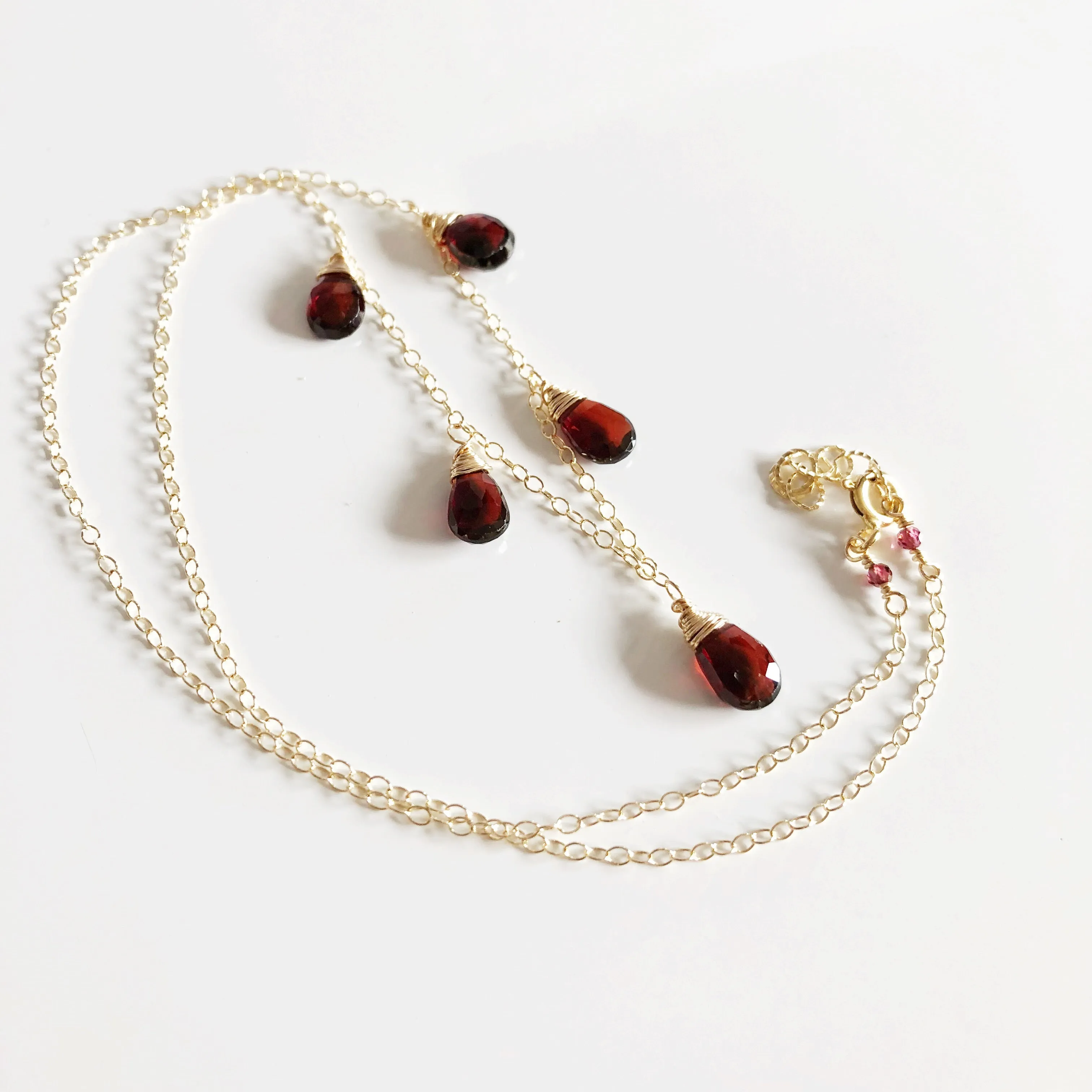 Necklace IVANNA - garnet (N225)