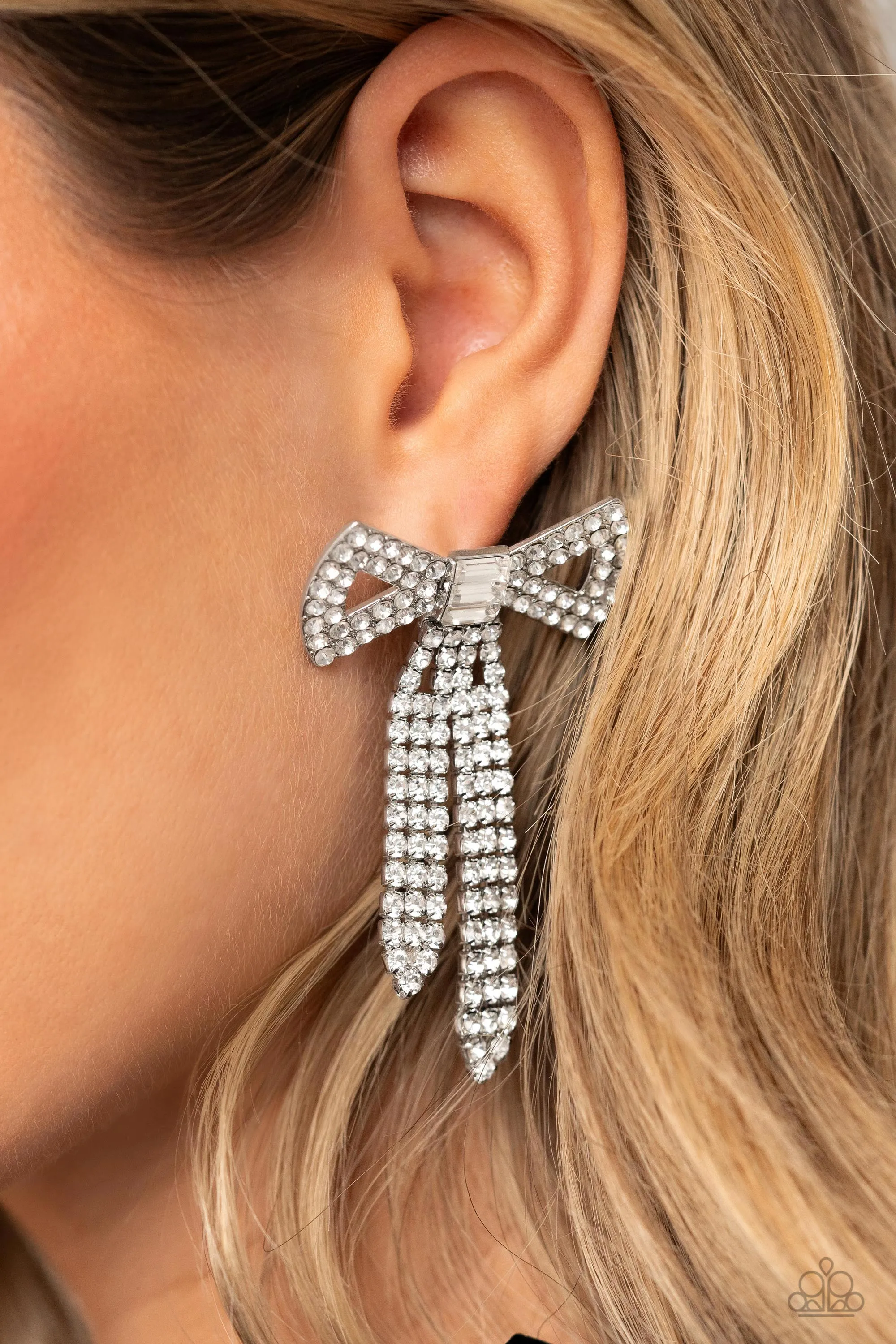 Paparazzi Just BOW With It White Exclusive Post Earrings