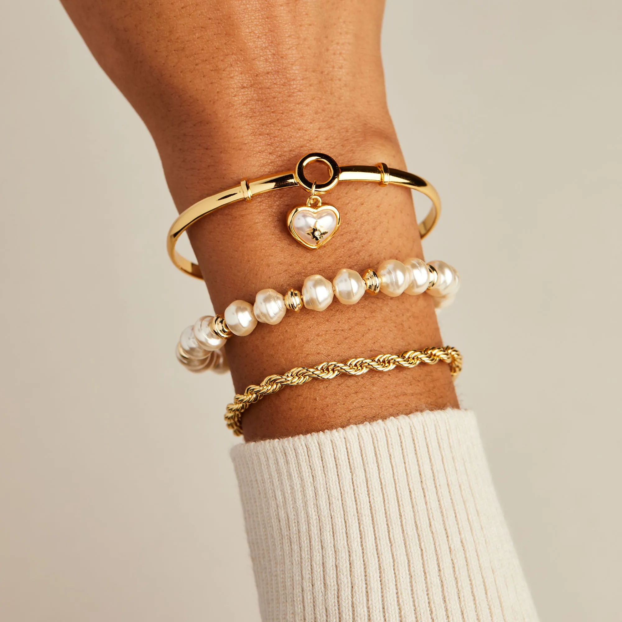 Pearl Heart   Crystal Charm Clip Bangle