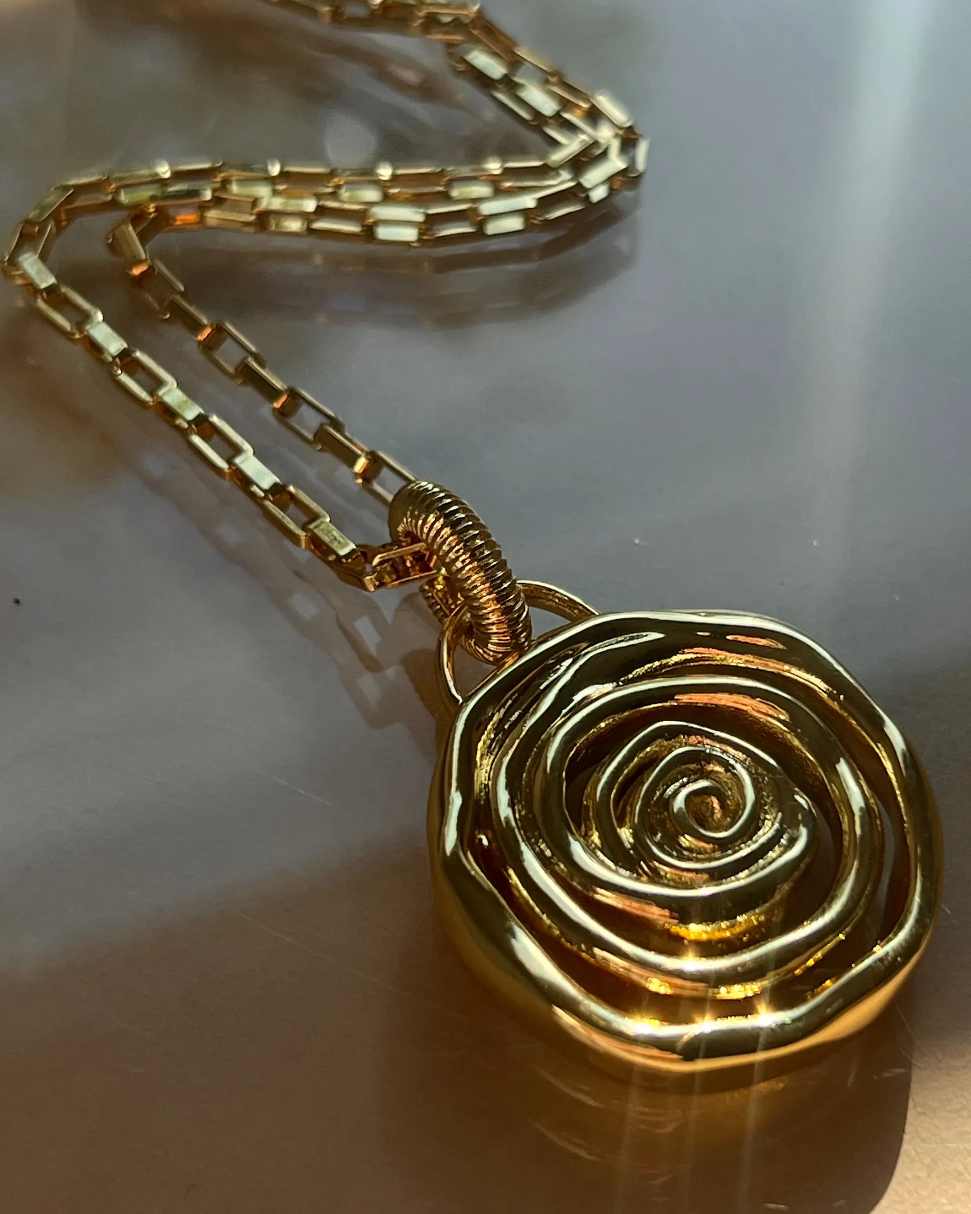 Rosette Coil Pendant Necklace- Silver