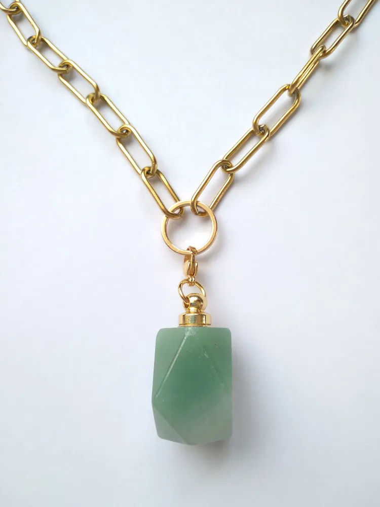 Samantha Necklace with Hexagon Aventurine Essential Oil Bottle