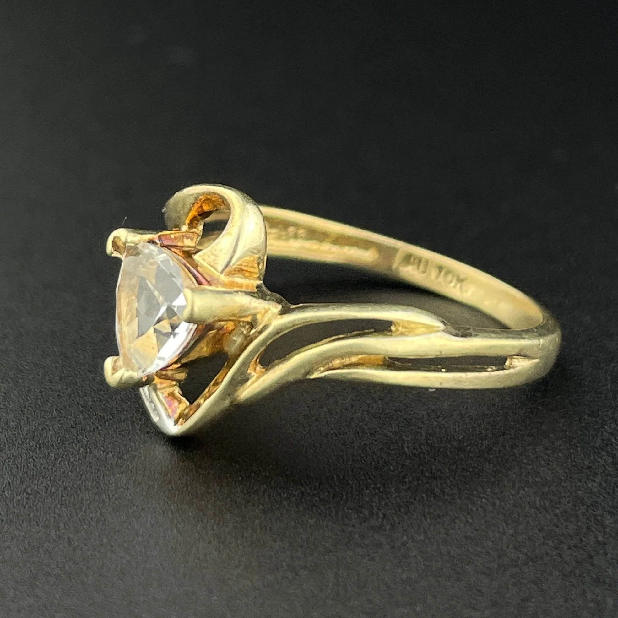 Vintage 10K Gold Trillion Cut Topaz Solitaire Ring, Sz 6 3/4